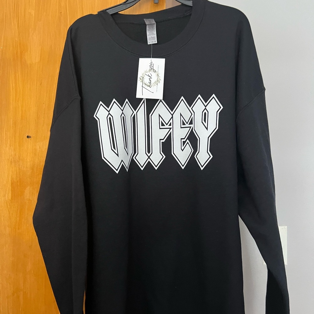 Wifey crewneck